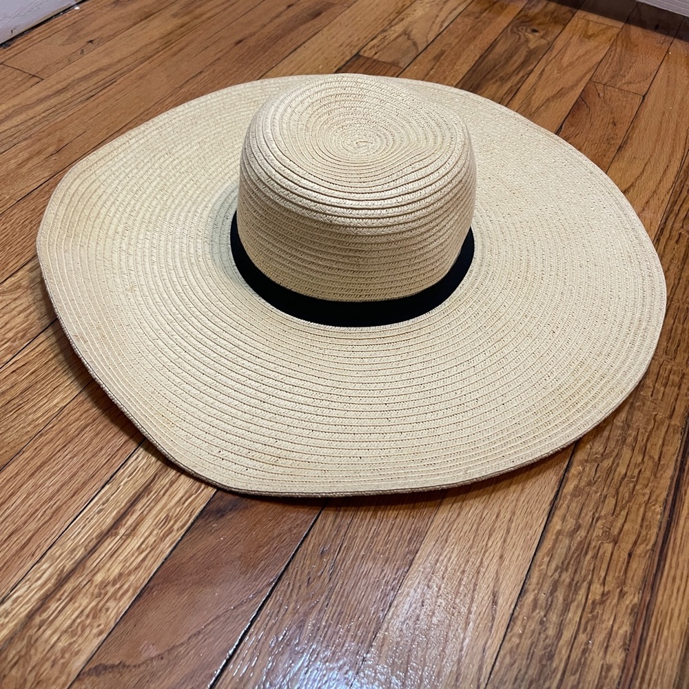 Floppy vaca hat